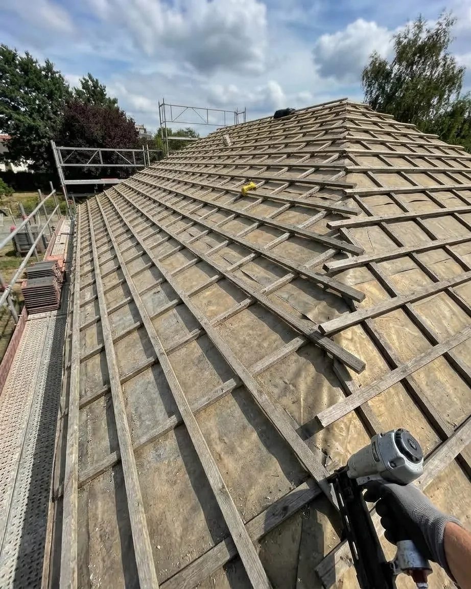Couvreur à Chelles — avant (chantier 1)